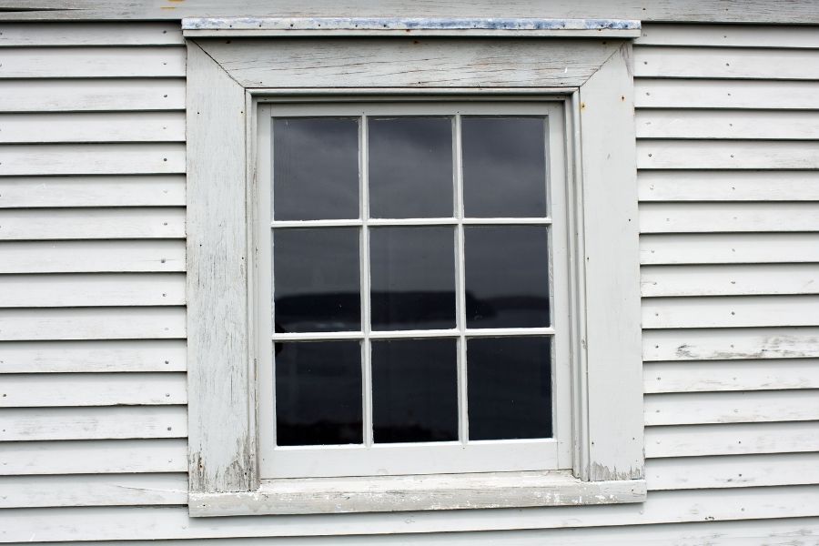 Should You Choose Vinyl Windows in Downriver Michigan Even if Your Home Has Wooden Windows?